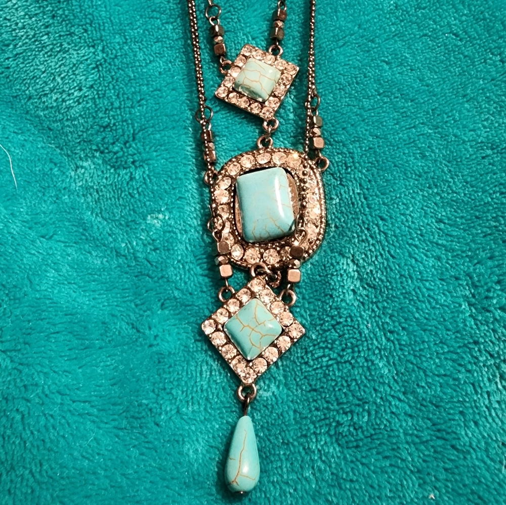 Turquoise Necklace 18' Silver and Bling necklace Puter color 3 strand chain.